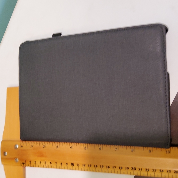 iPad Air (3rd Gen)...19 Protective Cover - Picture 7 of 8